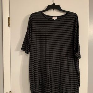 LuLaRoe medium Irma tunic EUC